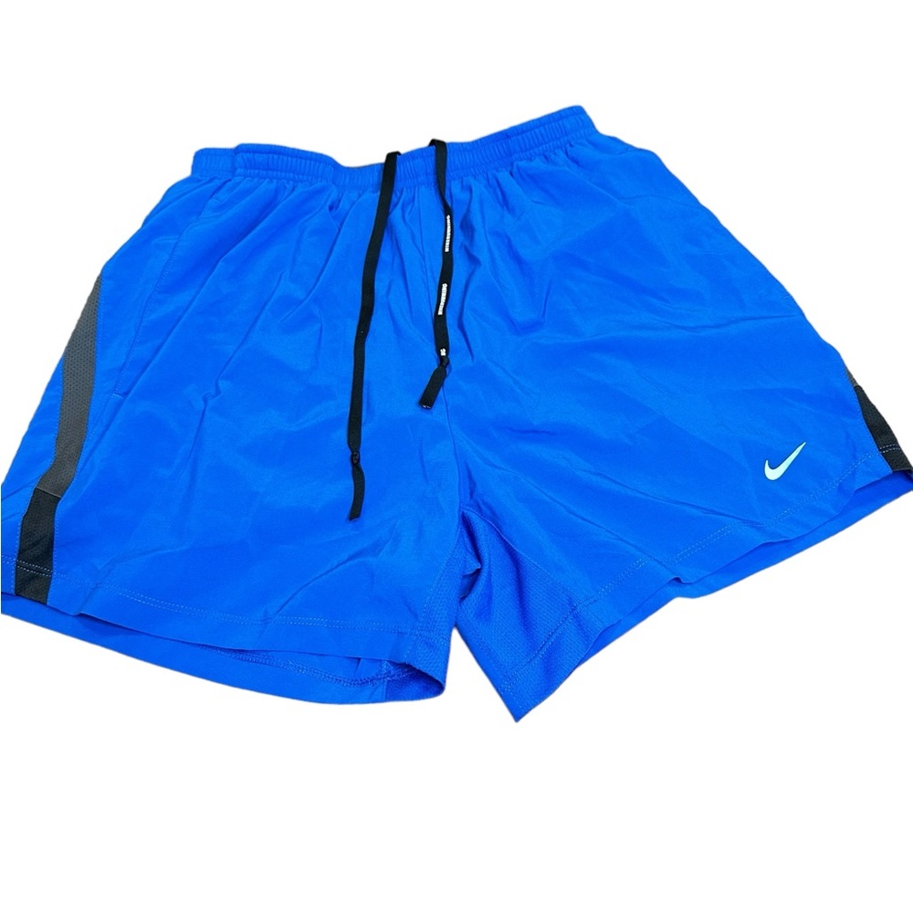 Nike lined drawstring shorts with pockets size medium